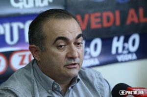 Армянский депутат опроверг слухи о возможной сдаче территорий в Карабахе
