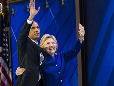 Президент Обама прервал отпуск ради поддержки Хиллари Клинтон на выборах