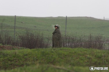 Азербайджан нарушил режим перемирия на границе с Карабахом около 25 раз - Минобороны НКР
