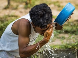 Индийская вода признана смертельно опасной для человека