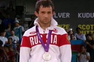 Российского борца посмертно лишили олимпийского серебра