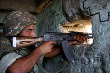 Минувшей ночью ВС Азербайджана ночью произвели в направлении армянских позиций свыше 120 выстрелов