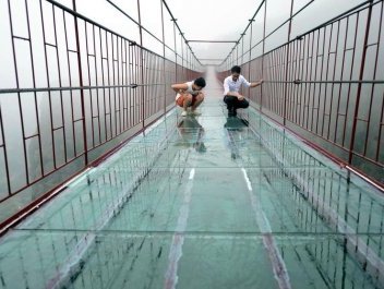 В Китае откроется самый длинный и высокий в мире стеклянный мост