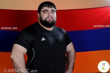 Рио-2016: Сразу двое армянских штангистов-супертяжеловесов поборются за медали