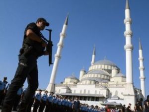 В Турции арестованы бывшие дипломаты