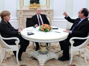 Трехсторонние переговоры президентов России, Франции и канцлера ФРГ не состоятся