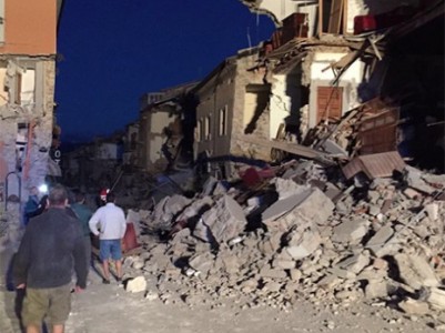 Число жертв землетрясения в центральной Италии возросло до 247 человек
