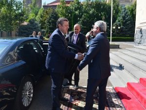 Премьер: Правительство Грузии придает важное значение развитию связей с Арменией