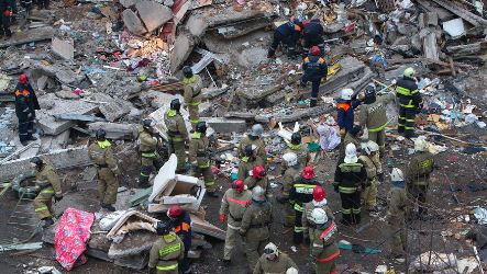 В Москве обрушился пятиэтажный дом, под завалами остались люди