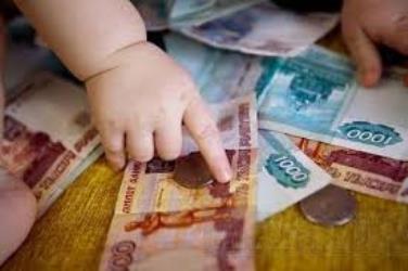 Гражданин Армении в аэропорту узнал от судебных приставов о двухлетней дочке в Бурятии