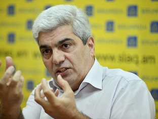 Политолог: В Правительство национального согласия Армении будут включены сторонники ЕАЭС