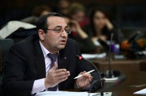 Арцвик Минасян задумался о двузначном экономическом росте Армении