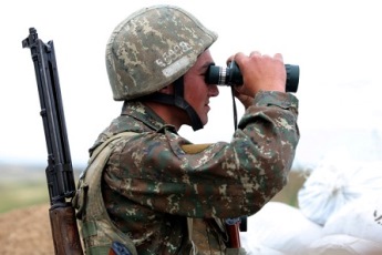 ВС Азербайджана продолжают обстреливать позиции Армии обороны НКР