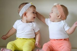 Ученые определили оптимальный срок рождения близнецов