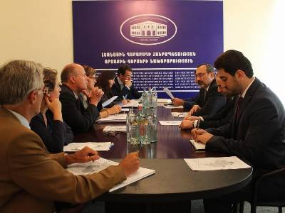 Глава МИД НКР принял делегацию Бельгии