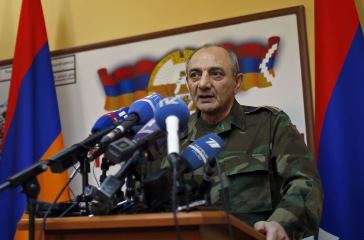 Le Figaro: «Бако Саакян: президент на передовой линии»