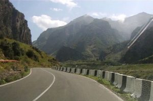 Участок дороги на трассе от Ванадзора до грузинской границы будет закрыт для транспорта