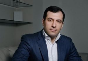 Сбежавший из-под домашнего ареста Борис Авакян оставил следователям объяснительную