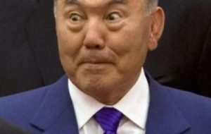 Назарбаев прервет свою поездку в Китай для участия в похоронах Каримова