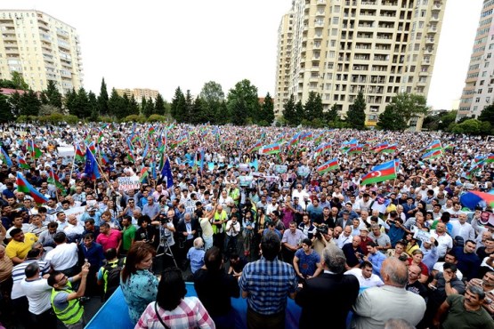 Тысячи бакинцев вышли на митинг против диктатуры режима алиевых