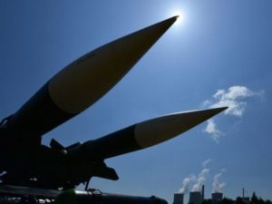 Москва не намерена размещать ядерное оружие в других странах