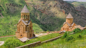 Испанский сайт: Армения поражает огромным количеством церквей, монастырей и храмов