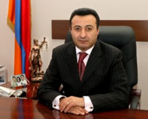 Генпрокуратура Армении предлагает арестовать задержанного за взятку судью