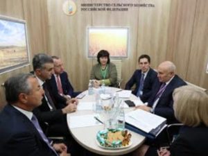 Министры сельского хозяйства Армении и России обсудили вопрос развития тепличного хозяйства
