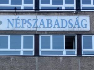 В Венгрии перестала выходить крупнейшая оппозиционная газета
