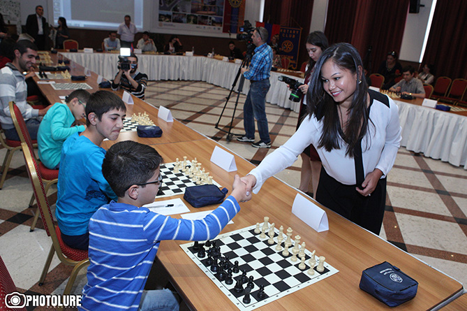 Благотворительный сеанс одновременной игры собрал свыше $4,2 тыс. на благоустройство ереванского парка