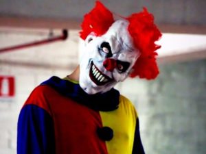 В Швеции клоун напал на молодого человека