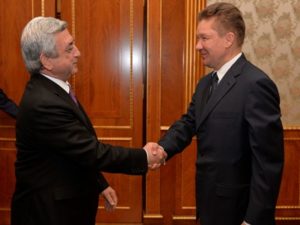 Президент Армении обсудил вопрос снижения цены на газ с Алексеем Миллером