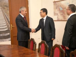 Китайские компании хотят строить дороги в Армении