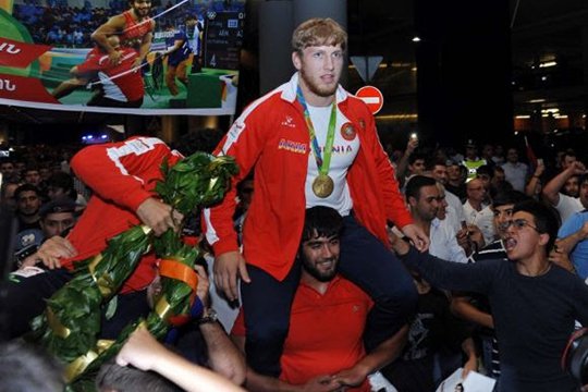 Артур Алексанян удостоился звания «Почетный гражданин Гюмри»