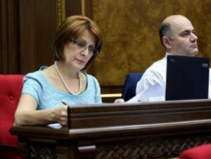 Эгине Бишарян: «Армянское возрождение» не объединится с правящей партией Армении в Ванадзоре