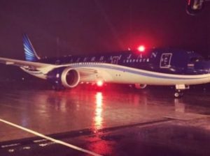 Азербайджанский «чудо-самолет» застрял в аэропорту Белфаста