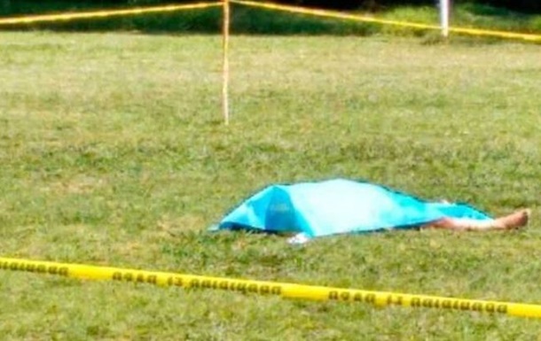 В Мексике футболист убил судью за показанную ему красную карточку (Видео)