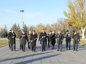 Российские парламентарии почтили память жертв Геноцида армян