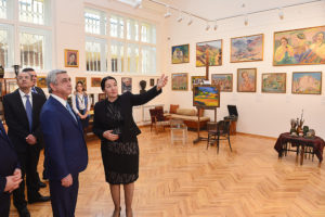 Президент Саргсян стал первым гостем капитально отремонтированного Дома-музея Мартироса Сарьяна
