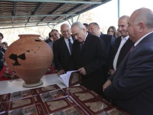 В Армении открыт третий саркофаг усыпальницы армянских царей династии Аршакидов