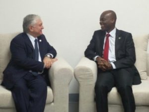 Главы МИД Армении и Того обсудили сирийский кризис