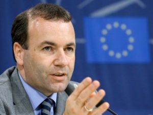 Вступление Турции в ЕС исключено, заявил глава фракции Европарламента