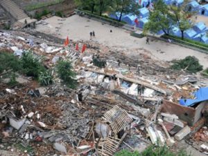 100 домов были разрушены землетрясением на западе Китая