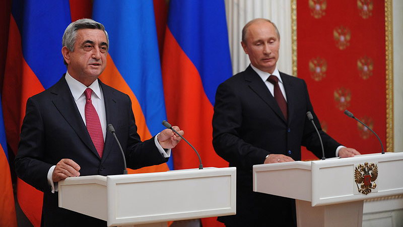 Путин одобрил создание объединенной группировки войск России и Армении