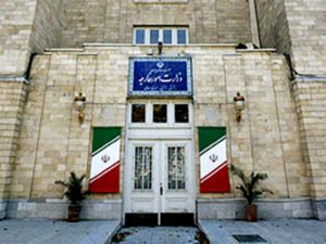МИД Ирана: продление санкций против Тегерана подорвет доверие к США