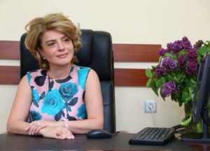 «Жаманак»: Супруга экс-министра обороны Армении активно участвует в работе партии