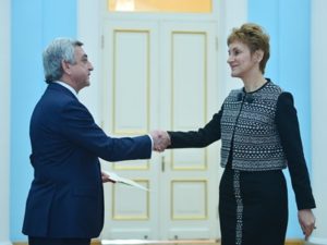 Президент Армении принял верительные грамоты посла Болгарии