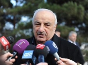 Вице-премьер Азербайджана оказался не в курсе аварии на нефтяной платформе