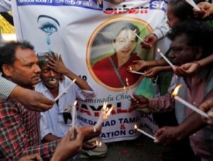 В Индии 470 человек умерли от скорби по умершей главе штата Тамилнад