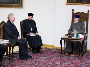Католикос всех армян принял директора Государственного музея «Эрмитаж»